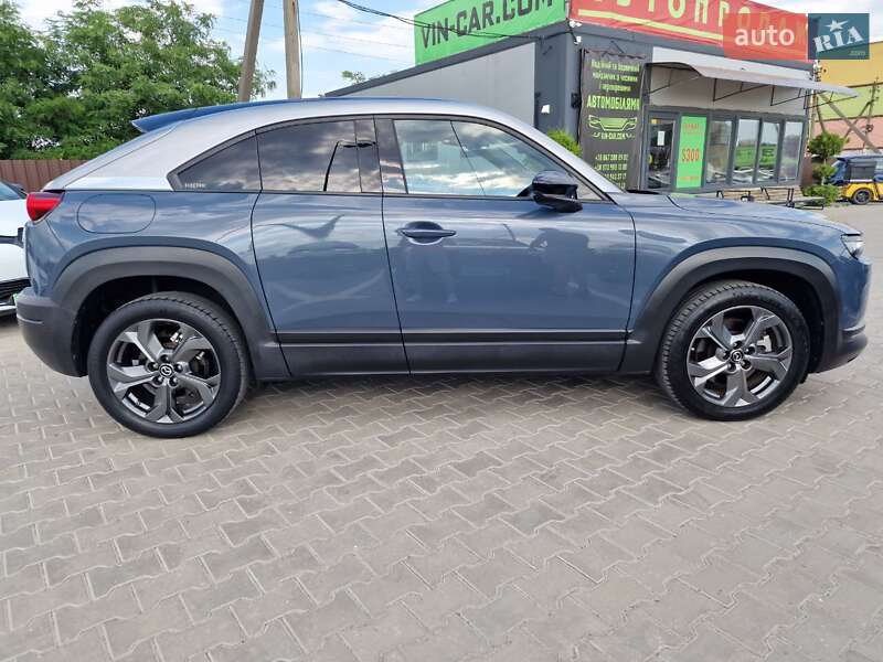 Внедорожник / Кроссовер Mazda MX-30 2020 в Виннице