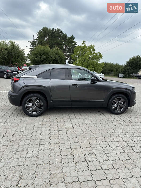 Внедорожник / Кроссовер Mazda MX-30 2020 в Черновцах