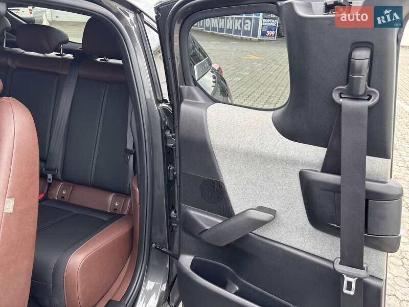 Внедорожник / Кроссовер Mazda MX-30 2020 в Черновцах