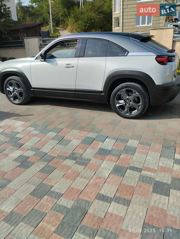 Внедорожник / Кроссовер Mazda MX-30 2020 в Делятине фото 13 Внедорожник / Кроссовер Mazda MX-30 2020 в Делятине