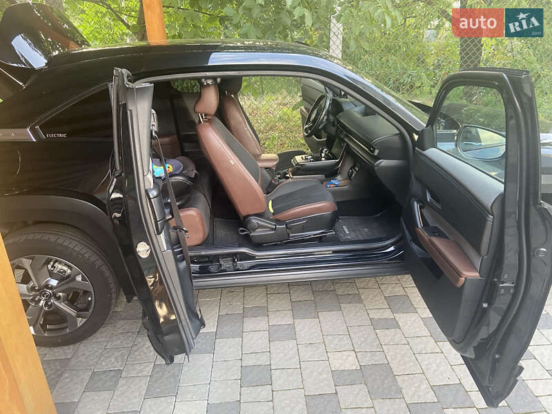 Позашляховик / Кросовер Mazda MX-30 2021 в Мукачевому