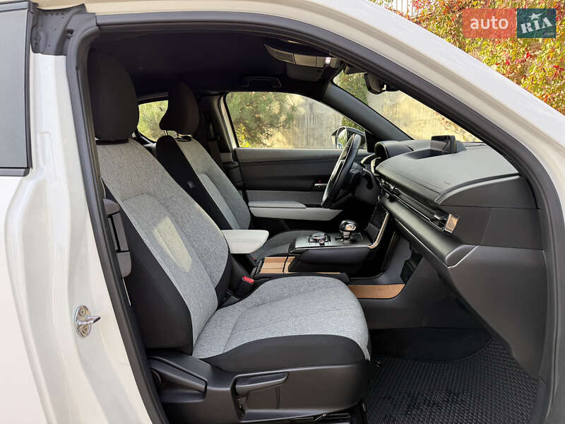 Позашляховик / Кросовер Mazda MX-30 2021 в Рівному