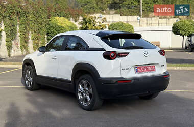 Внедорожник / Кроссовер Mazda MX-30 2021 в 