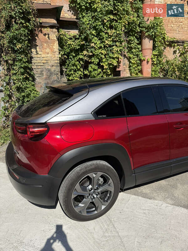 Позашляховик / Кросовер Mazda MX-30 2021 в Києві