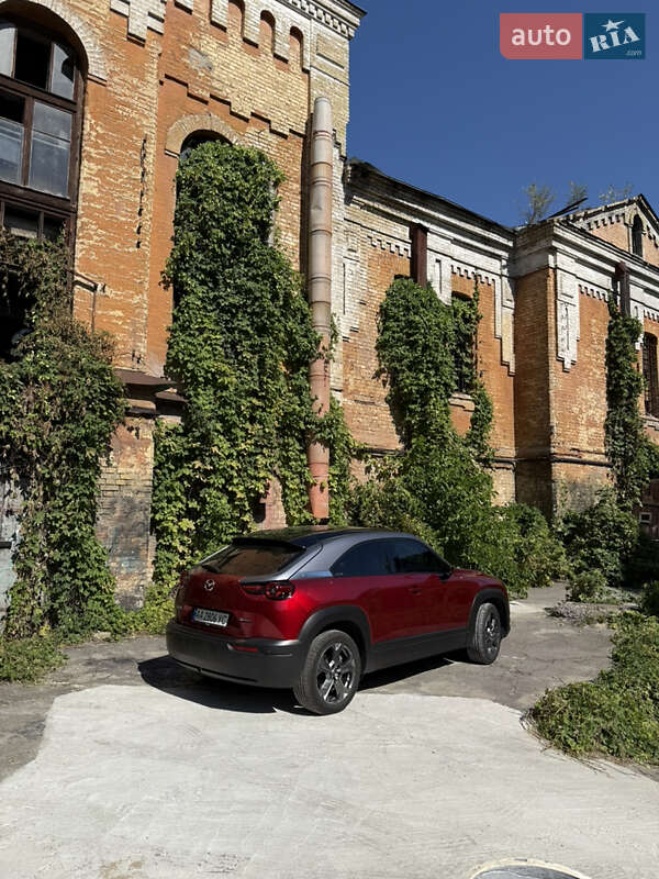 Позашляховик / Кросовер Mazda MX-30 2021 в Києві