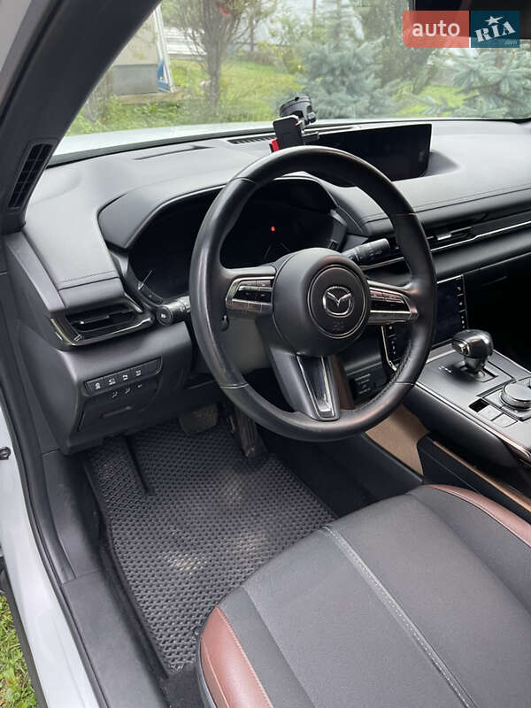 Позашляховик / Кросовер Mazda MX-30 2020 в Києві