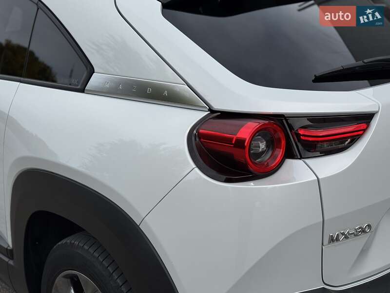 Позашляховик / Кросовер Mazda MX-30 2020 в Дніпрі