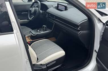 Внедорожник / Кроссовер Mazda MX-30 2020 в 