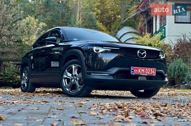 Внедорожник / Кроссовер Mazda MX-30 2021 в 