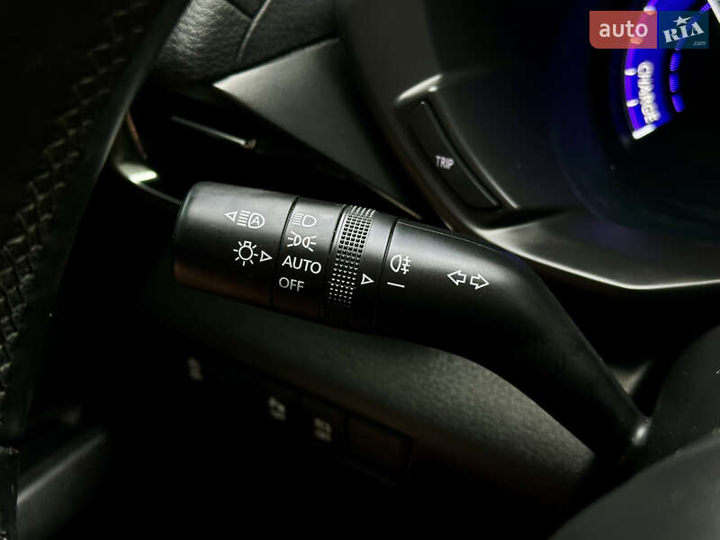 Позашляховик / Кросовер Mazda MX-30 2021 в Івано-Франківську