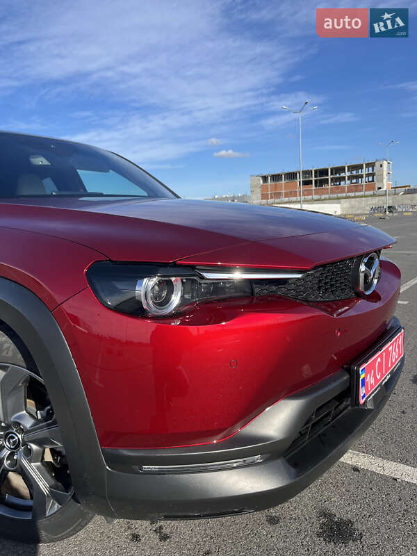 Позашляховик / Кросовер Mazda MX-30 2020 в Львові