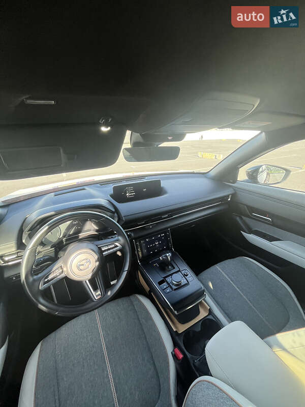 Позашляховик / Кросовер Mazda MX-30 2020 в Львові