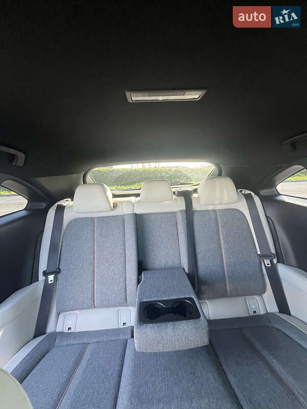 Позашляховик / Кросовер Mazda MX-30 2020 в Львові