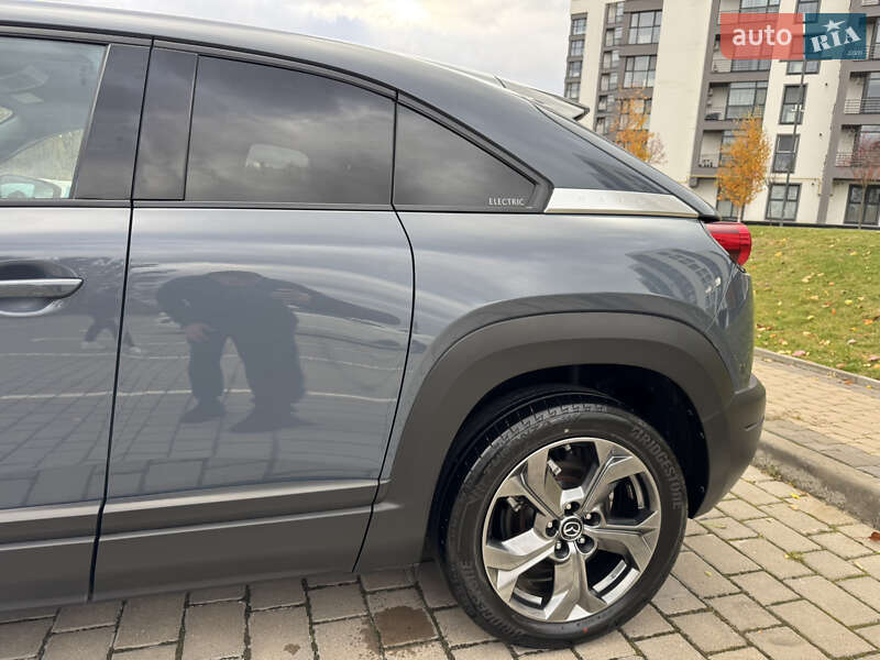 Внедорожник / Кроссовер Mazda MX-30 2021 в Луцке