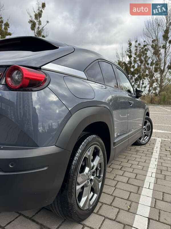 Внедорожник / Кроссовер Mazda MX-30 2021 в Луцке