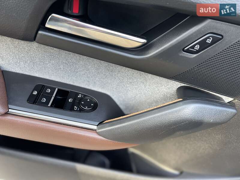 Позашляховик / Кросовер Mazda MX-30 2020 в Хмельницькому