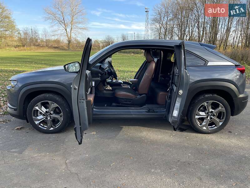 Позашляховик / Кросовер Mazda MX-30 2020 в Хмельницькому