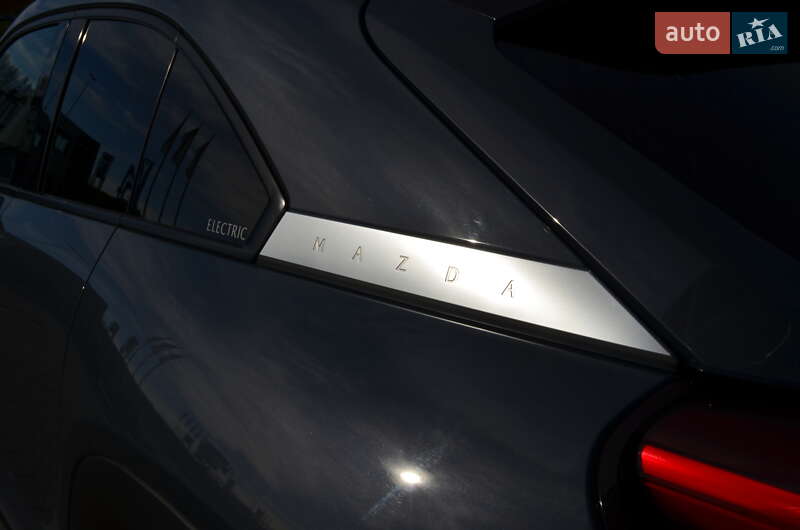 Позашляховик / Кросовер Mazda MX-30 2020 в Львові