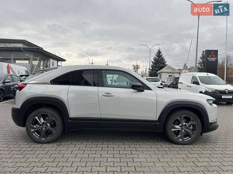 Внедорожник / Кроссовер Mazda MX-30 2020 в Черновцах