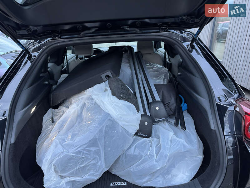 Внедорожник / Кроссовер Mazda MX-30 2020 в Тернополе