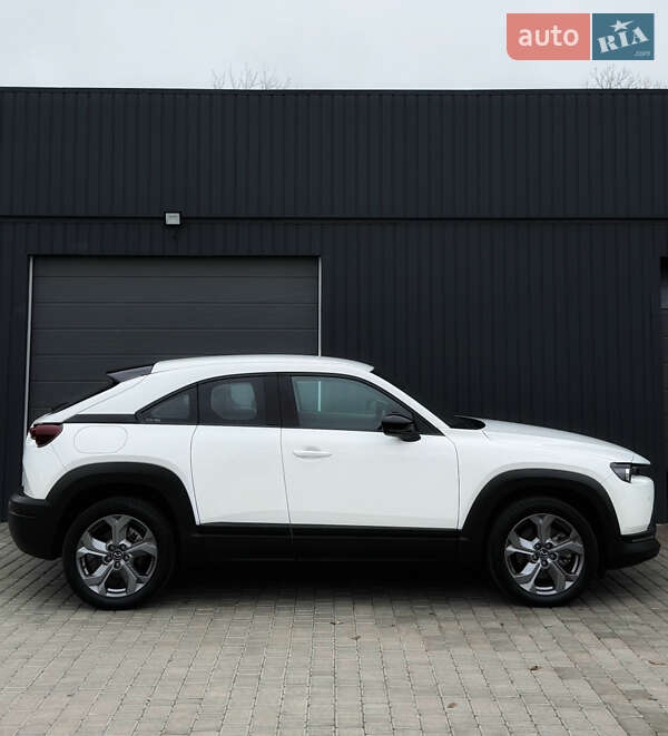 Внедорожник / Кроссовер Mazda MX-30 2021 в Кривом Роге
