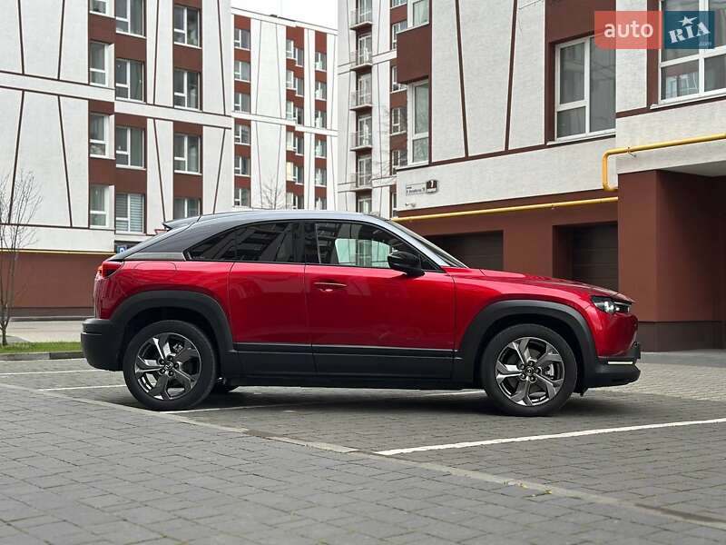 Внедорожник / Кроссовер Mazda MX-30 2022 в Ивано-Франковске