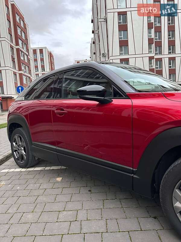 Внедорожник / Кроссовер Mazda MX-30 2022 в Ивано-Франковске