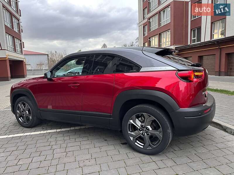 Внедорожник / Кроссовер Mazda MX-30 2022 в Ивано-Франковске
