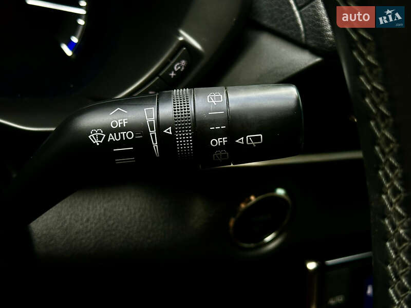 Внедорожник / Кроссовер Mazda MX-30 2021 в Ивано-Франковске