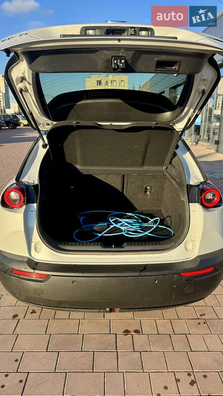 Внедорожник / Кроссовер Mazda MX-30 2020 в Нетешине фото 6 Внедорожник / Кроссовер Mazda MX-30 2020 в Нетешине