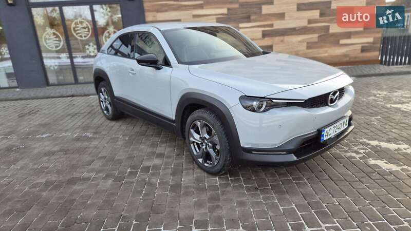 Внедорожник / Кроссовер Mazda MX-30 2020 в Владимире