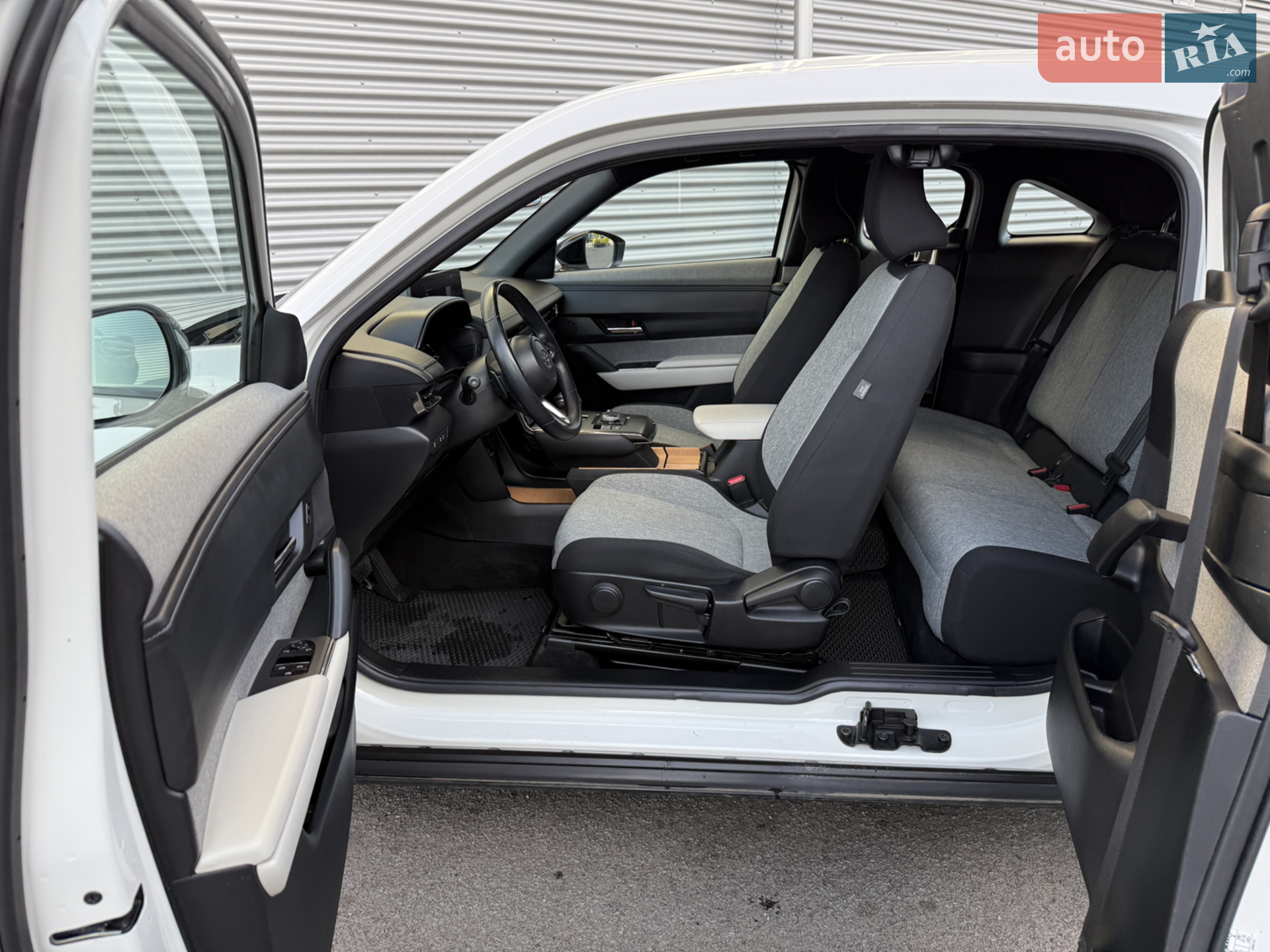 2020 Mazda MX-30 - мініатюра 43