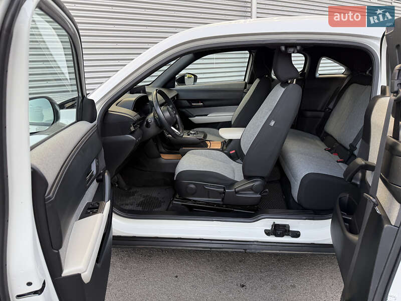 Внедорожник / Кроссовер Mazda MX-30 2020 в Ровно фото 43 Внедорожник / Кроссовер Mazda MX-30 2020 в Ровно