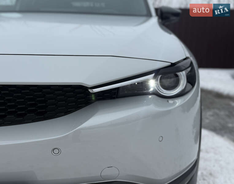 Внедорожник / Кроссовер Mazda MX-30 2020 в Виннице