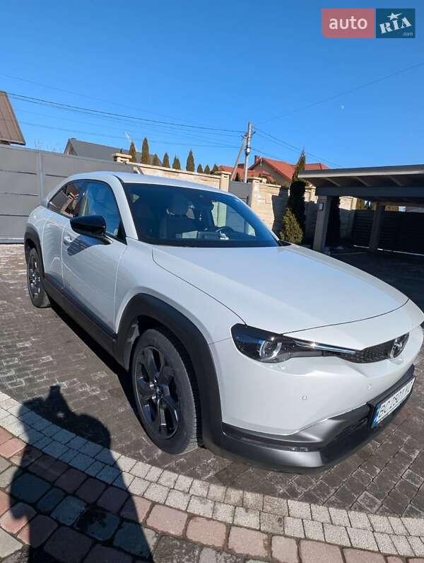 Внедорожник / Кроссовер Mazda MX-30 2020 в Городке