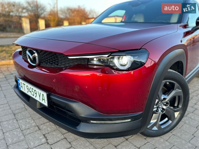 Внедорожник / Кроссовер Mazda MX-30 2020 в Ивано-Франковске