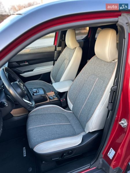 Внедорожник / Кроссовер Mazda MX-30 2020 в Ивано-Франковске