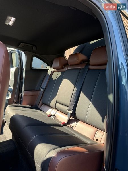 Внедорожник / Кроссовер Mazda MX-30 2021 в Киеве