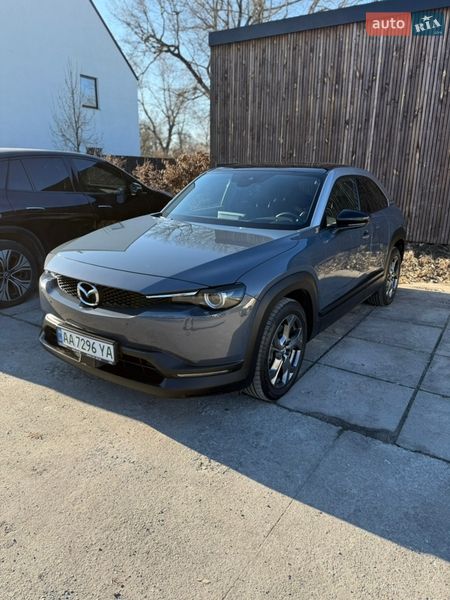 Внедорожник / Кроссовер Mazda MX-30 2021 в Киеве