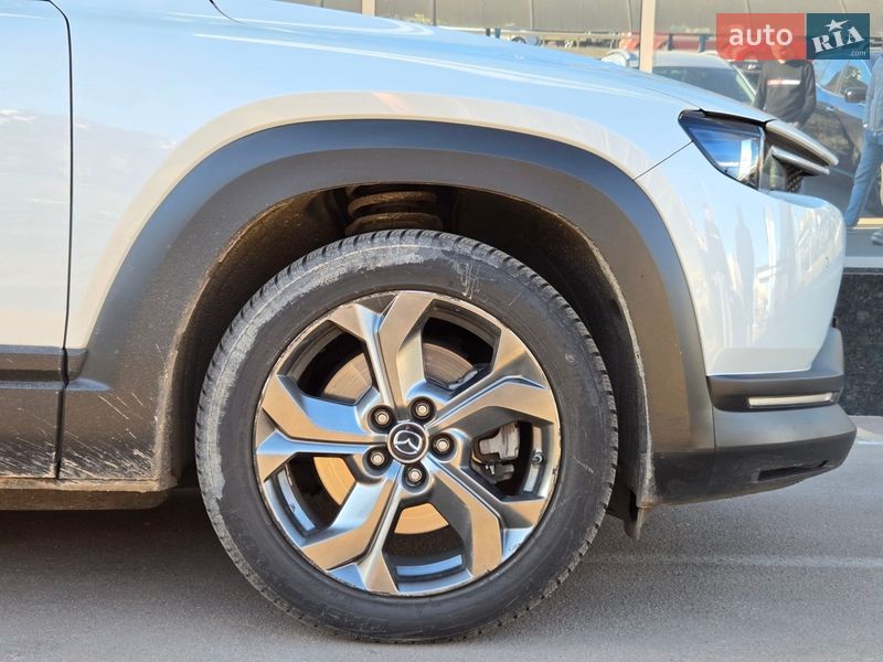 Позашляховик / Кросовер Mazda MX-30 2020 в Києві