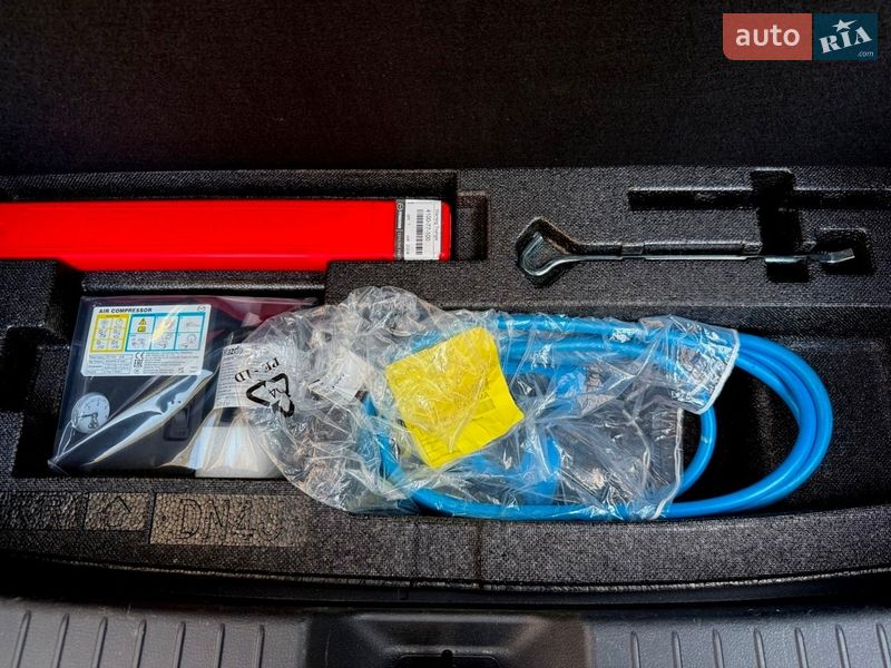 Внедорожник / Кроссовер Mazda MX-30 2022 в Хмельницком