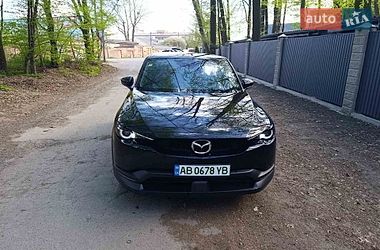 Внедорожник / Кроссовер Mazda MX-30 2020 в Виннице
