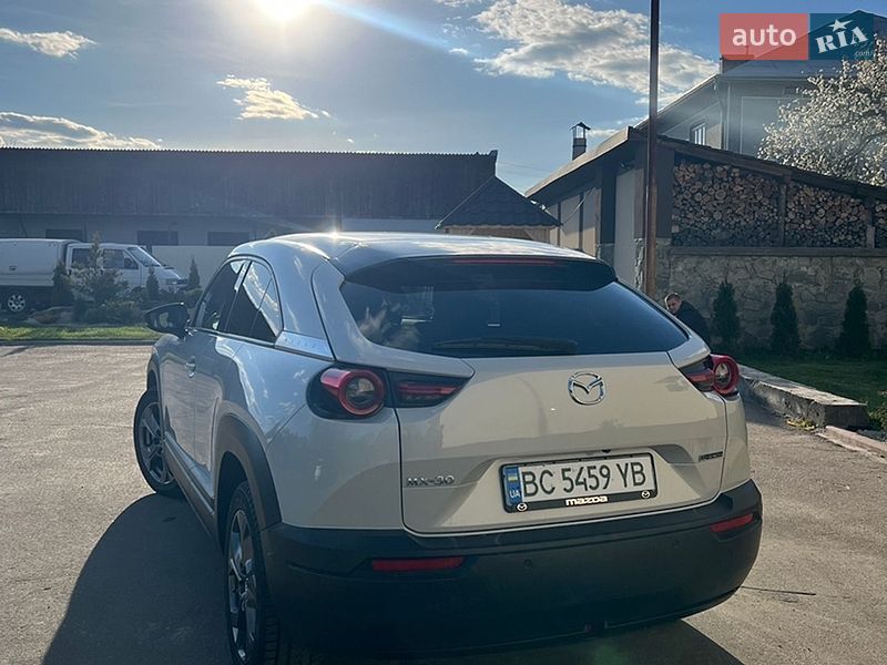 Позашляховик / Кросовер Mazda MX-30 2020 в Стрию