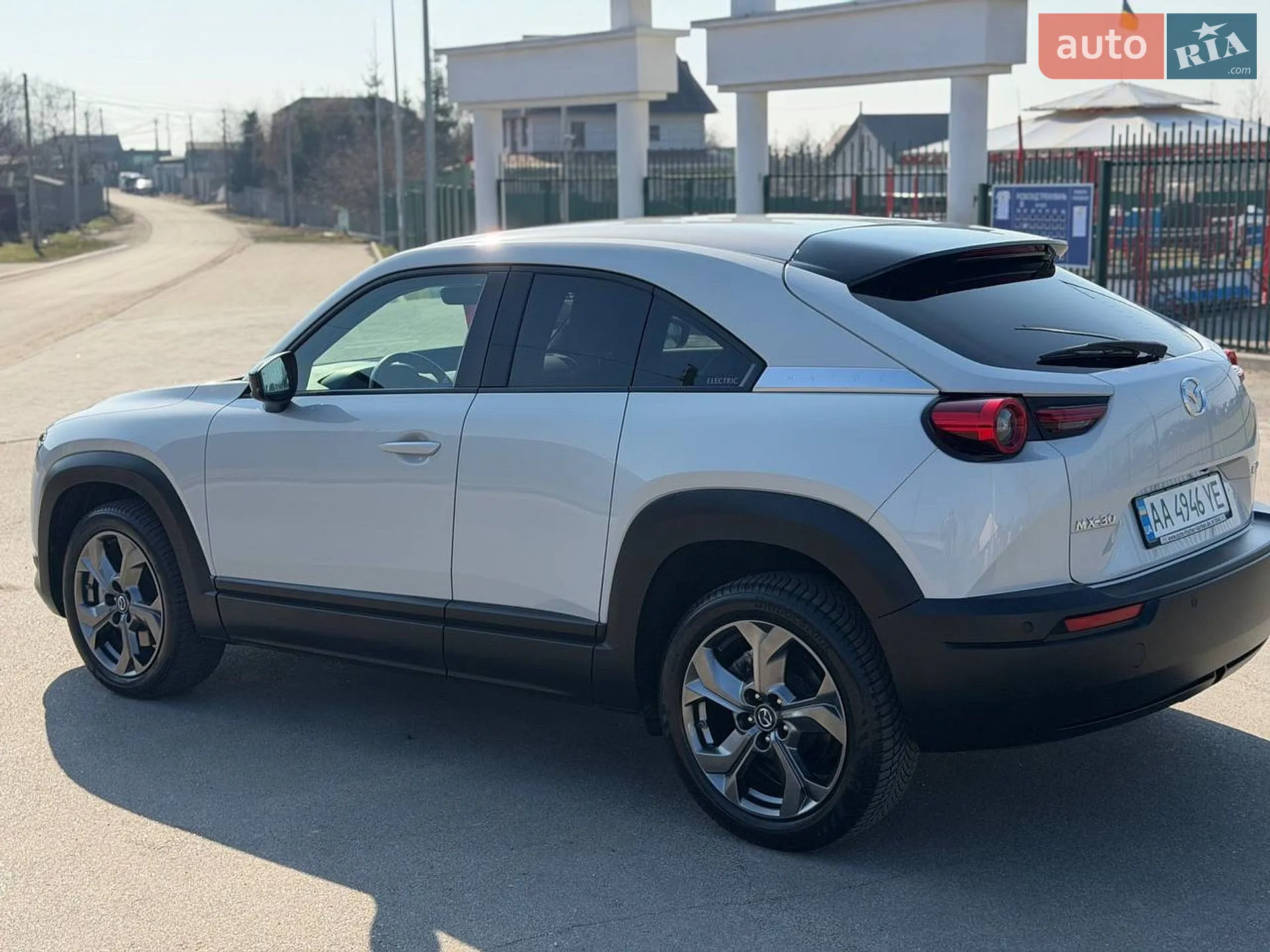 2021 Mazda MX-30 - мініатюра 14