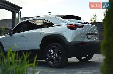 Внедорожник / Кроссовер Mazda MX-30 2020 в Киеве