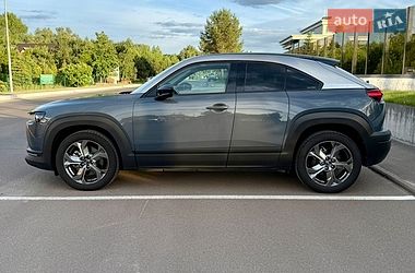 Внедорожник / Кроссовер Mazda MX-30 2021 в Киеве