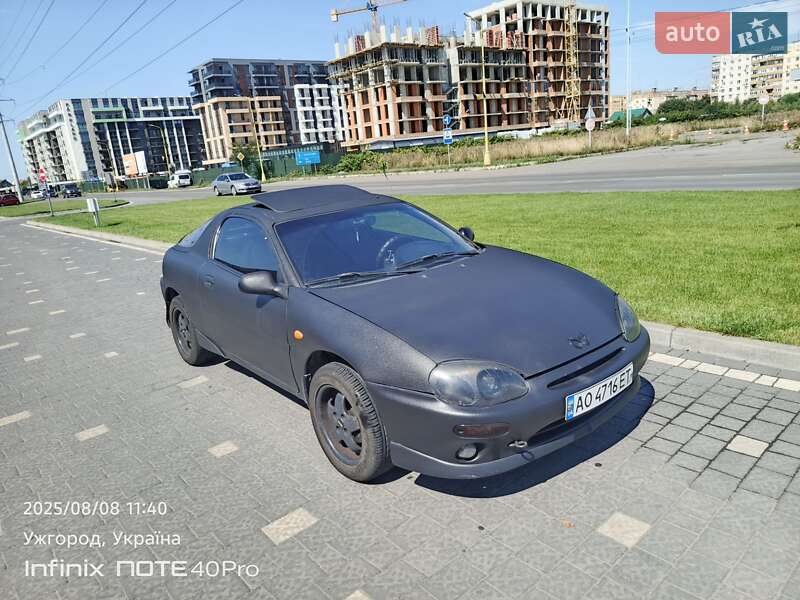 Купе Mazda MX-3 1993 в Ужгороде