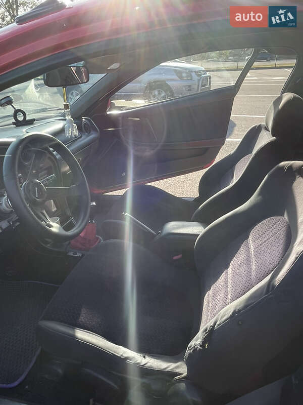 Купе Mazda MX-3 1993 в Киеве