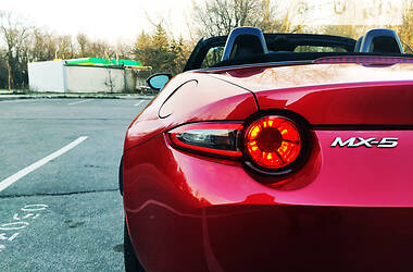 Кабриолет Mazda MX-5 2015 в Днепре