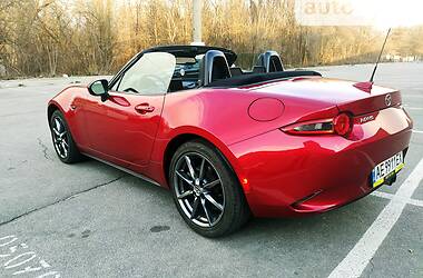 Кабриолет Mazda MX-5 2015 в Днепре